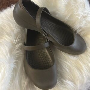 Brown Maryjane crocs